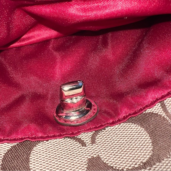 Coach wristlet with pink details! In good condition! - Picture 6 of 8